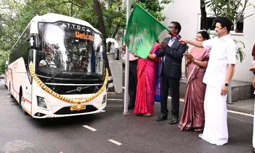 புதிய சுற்றுலா பேருந்து பயன்பாட்டை தொடங்கி வைத்தார் முதலமைச்சர் மு.க.ஸ்டாலின்