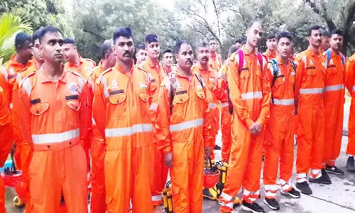 8 மாவட்டங்களில் புயலை எதிர்கொள்ள 500 பேரிடர் மீட்பு படை- 1100 தீயணைப்பு வீரர்கள் தயார்