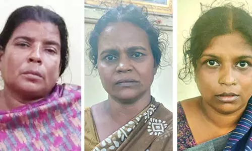 கோவில் விழாக்களில் கைவரிசை காட்டி வந்த 4 பெண்கள் உள்பட 6 பேர் கைது