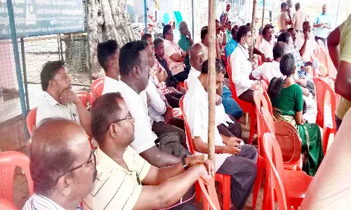 அரசு ஊழியர்கள், ஆசிரியர்கள் போராட்டம்