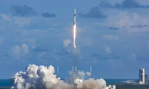 வடகொரியாவுக்கு போட்டியாக உளவு செயற்கைக்கோளை தென்கொரியா ஏவியது