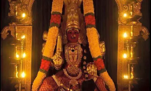 மூகாம்பிகை வழிபாடு