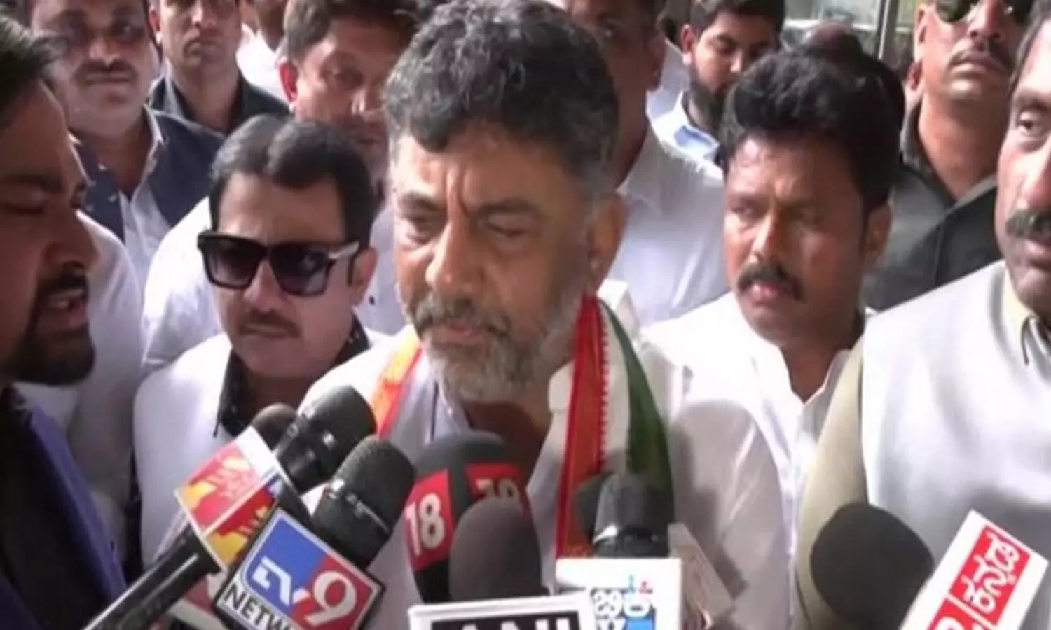 கேசிஆர் மற்றும் கேடி ராமராவுக்கு மக்கள் பதில்... ... ம.பி., ராஜஸ்தான், சத்தீஸ்கரில் பாஜக ஆட்சி- தெலுங்கானாவில் காங்கிரஸ் ஆட்சி: லைவ் அப்டேட்ஸ்