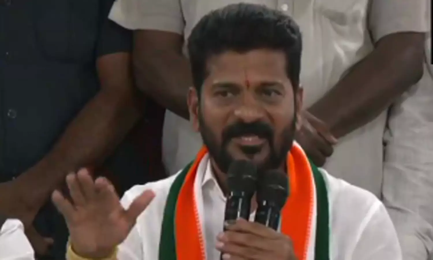 தெலுங்கானா மாநில காங்கிரஸ் தலைவர் ரேவந்த் ரெட்டி... ... ம.பி., ராஜஸ்தான், சத்தீஸ்கரில் பாஜக ஆட்சி- தெலுங்கானாவில் காங்கிரஸ் ஆட்சி: லைவ் அப்டேட்ஸ்