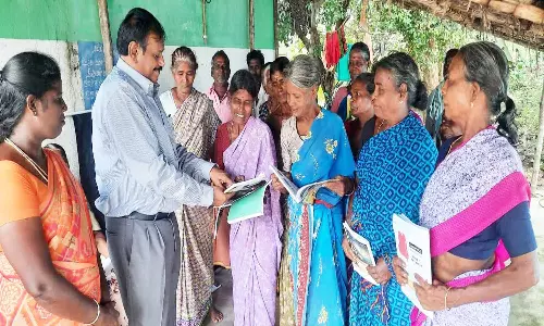 முதியோர்களுக்கு கல்வி பயிற்சி