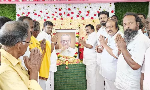 ஏழைகளுக்கு நலத்திட்ட உதவிகள்-எதிர்கட்சி தலைவர் சிவா வழங்கினார்