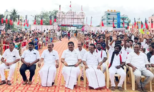 மாற்று கட்சியை சேர்ந்த 2 ஆயிரம் பேர் தி.மு.கவில் இணையும் நிகழ்ச்சி