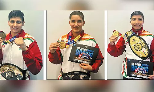 ஜூனியர் உலக குத்துச்சண்டை: இந்திய வீராங்கனைகள் தங்கம் வென்று அசத்தல்