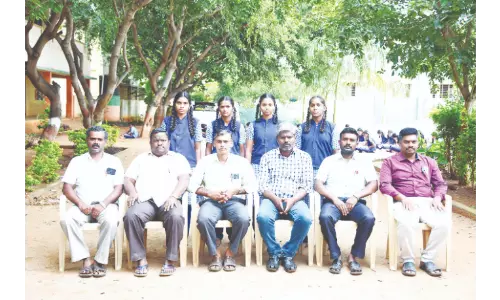 திறனாய்வு தேர்வில்  நத்தமேடு அரசு பள்ளி மாணவிகள் சாதனை