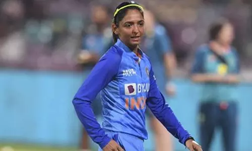 பெண்கள் கிரிக்கெட்டில் உலக சாதனை படைத்த ஹர்மன்பிரீத் கவுர்
