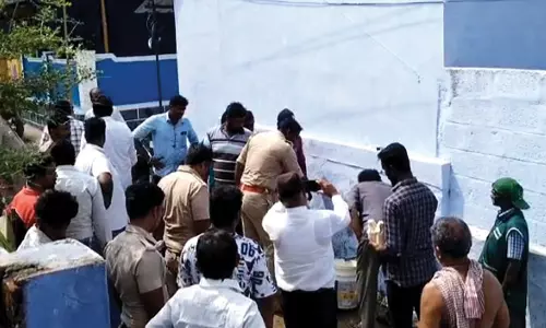 மேல்நிலை நீர்த்தேக்க குடிநீர் தொட்டியில் பூச்சி மருந்து கலந்ததாக புகார்: சுகாதாரத்துறையினர் விசாரணை