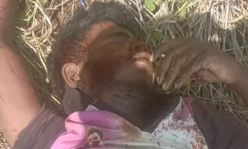 கல்குவாரி பள்ளத்தில் வாலிபர் பிணமாக மீட்பு