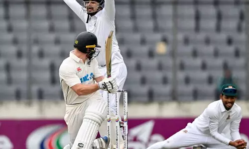 வங்காளதேசத்துக்கு எதிரான டெஸ்ட்: நியூசிலாந்து முதல் இன்னிங்சில் 180 ரன்களில் ஆல் அவுட்