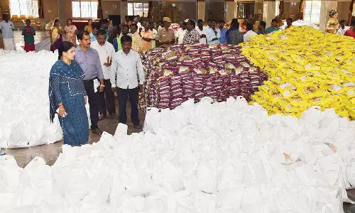 மழை வெள்ளத்தில் ஆவணங்களை இழந்தவர்கள் நகல் சான்றிதழ் பெற சிறப்பு முகாம்