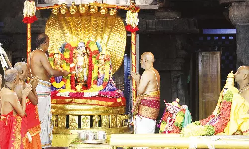 திருப்பதியில் `பகல் பத்து-இரவு பத்து உற்சவம் தொடங்கியது