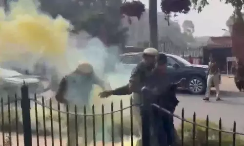 தாக்குதல் நடத்தப்பட்ட நாளில் பாதுகாப்பு குளறுபடி: டிம்பிள் யாதவ் குற்றச்சாட்டு