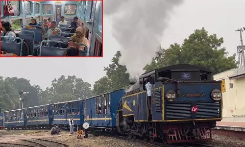 21 நாட்களுக்கு பிறகு ஊட்டி-மேட்டுப்பாளையம் மலை ரெயில் சேவை இன்று தொடங்கியது