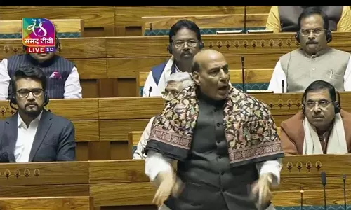 பாதுகாப்பு குறைபாடு: அறிக்கை தாக்கல் செய்யக்கோரி எதிர்க்கட்சிகள் அமளி- அவை ஒத்திவைப்பு