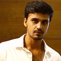 ஆதேஷ் சுதாகர்