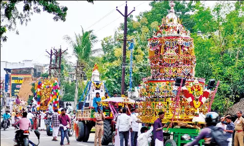 நாகூர் தர்கா கந்தூரி விழா கொடியேற்றத்துடன் தொடங்கியது