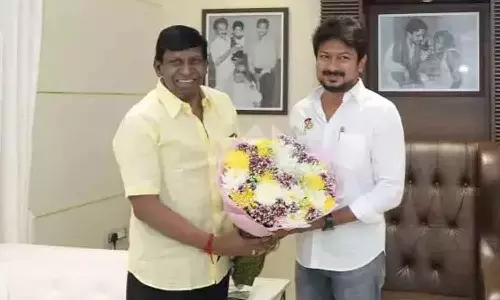 உதயநிதியிடம் ரூ.6 லட்சம் கொடுத்த வடிவேலு.. ஏன் தெரியுமா?