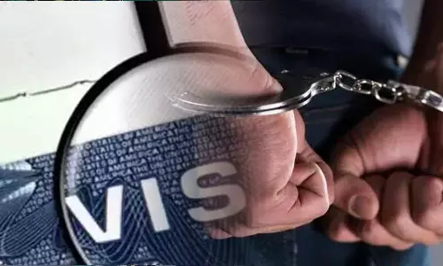 போலி கல்வி நிறுவனம் நடத்தி 500 பேருக்கு சான்றிதழ்கள்: 4 பேர் கைது