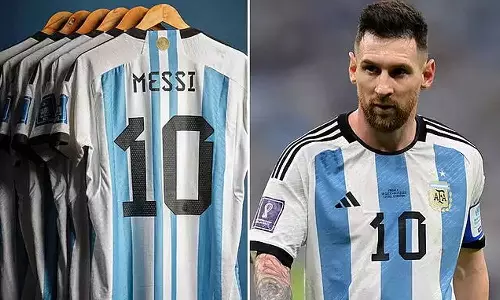 ரூ.65 கோடிக்கு விற்பனையான மெஸ்ஸியின் ஜெர்சி