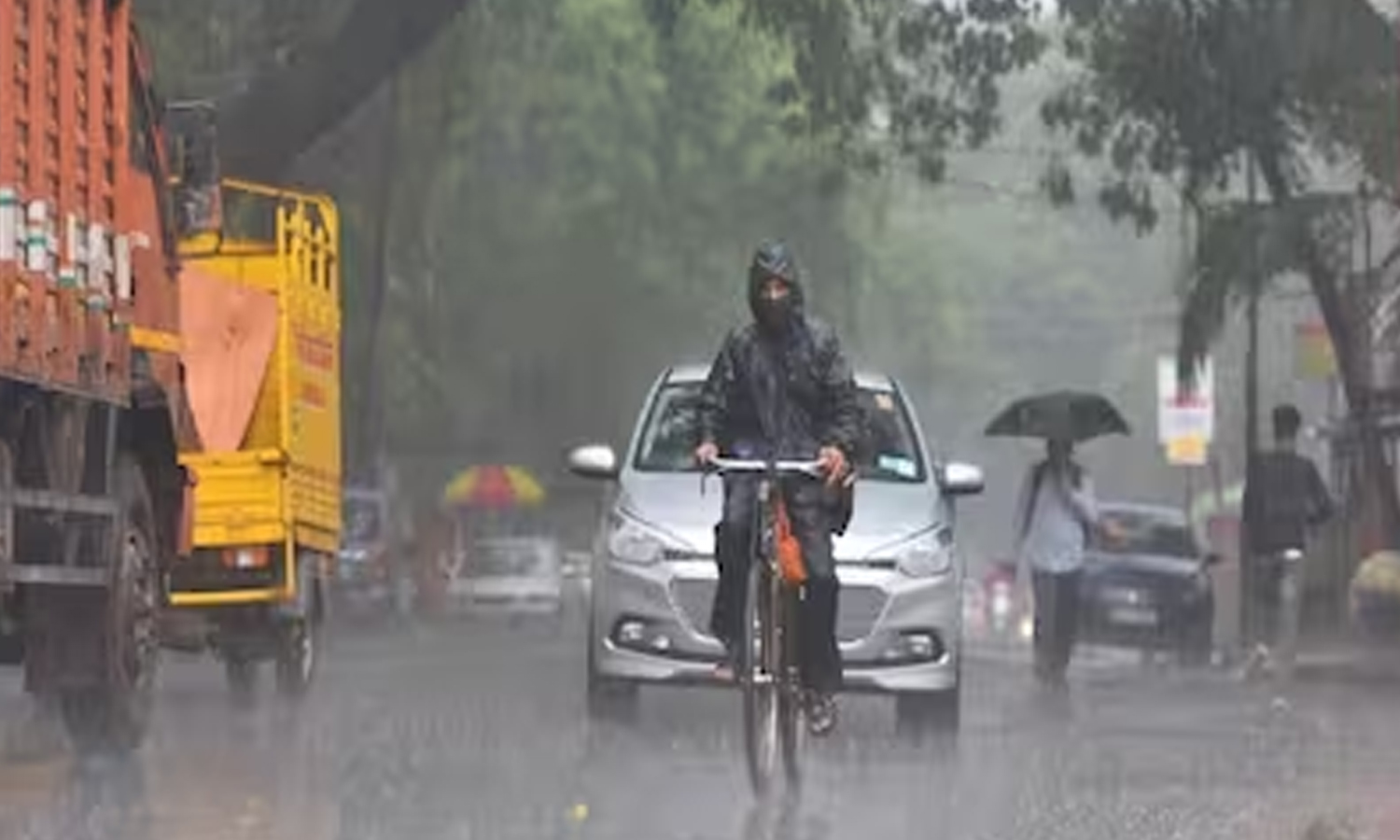 கனமழை எச்சரிக்கை எதிரொலி- 3 மாவட்டங்களுக்கு விரைந்தது தேசிய பேரிடர் மீட்பு படை