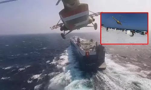 செங்கடலில் கப்பல்கள் மீதான ஹவுதி கிளர்ச்சியாளர்கள் தாக்குதலை தடுக்க அமெரிக்கா புதிய திட்டம்