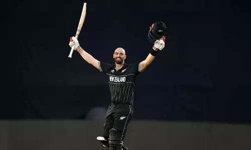 டேரில் மிட்செலை 14 கோடி ரூபாய்க்கு ஏலம் எடுத்தது சென்னை சூப்பர் கிங்ஸ்