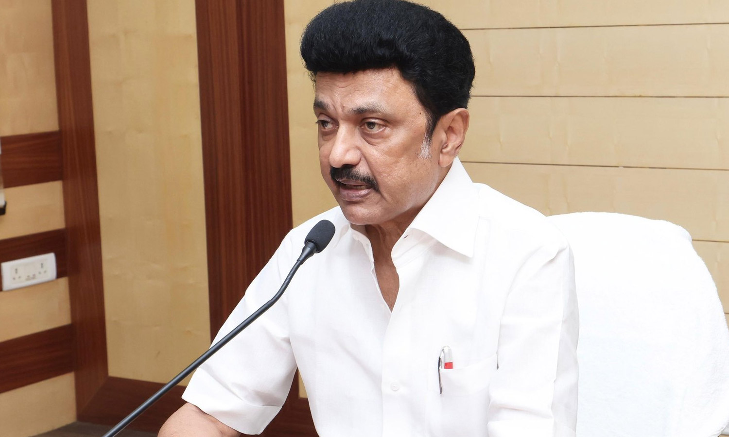 மழை பாதிப்பு- அதிகாரிகளுடன் முதலமைச்சர் மு.க.ஸ்டாலின் ஆலோசனை