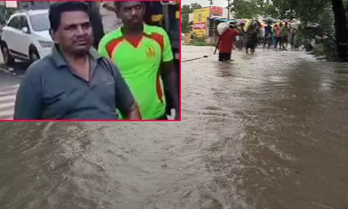 வெள்ளத்தில் சிக்கிய அமைச்சரை மீட்பு பணிக்கு போனதாக கூறுவதா?