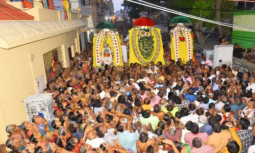 சுசீந்திரம் கோவிலில் கருட தரிசனம்