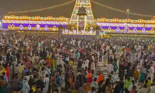 வைகுண்ட ஏகாதசி தரிசன டிக்கெட் தீர்ந்தன: 1-ந் தேதி வரை பக்தர்கள் வர வேண்டாம் என அறிவிப்பு