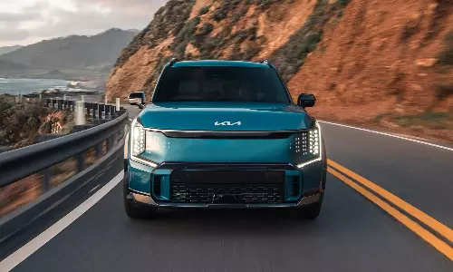 மூன்று எஸ்.யு.வி. மாடல்கள்.. 2024-க்கு தயாராகும் கியா இந்தியா