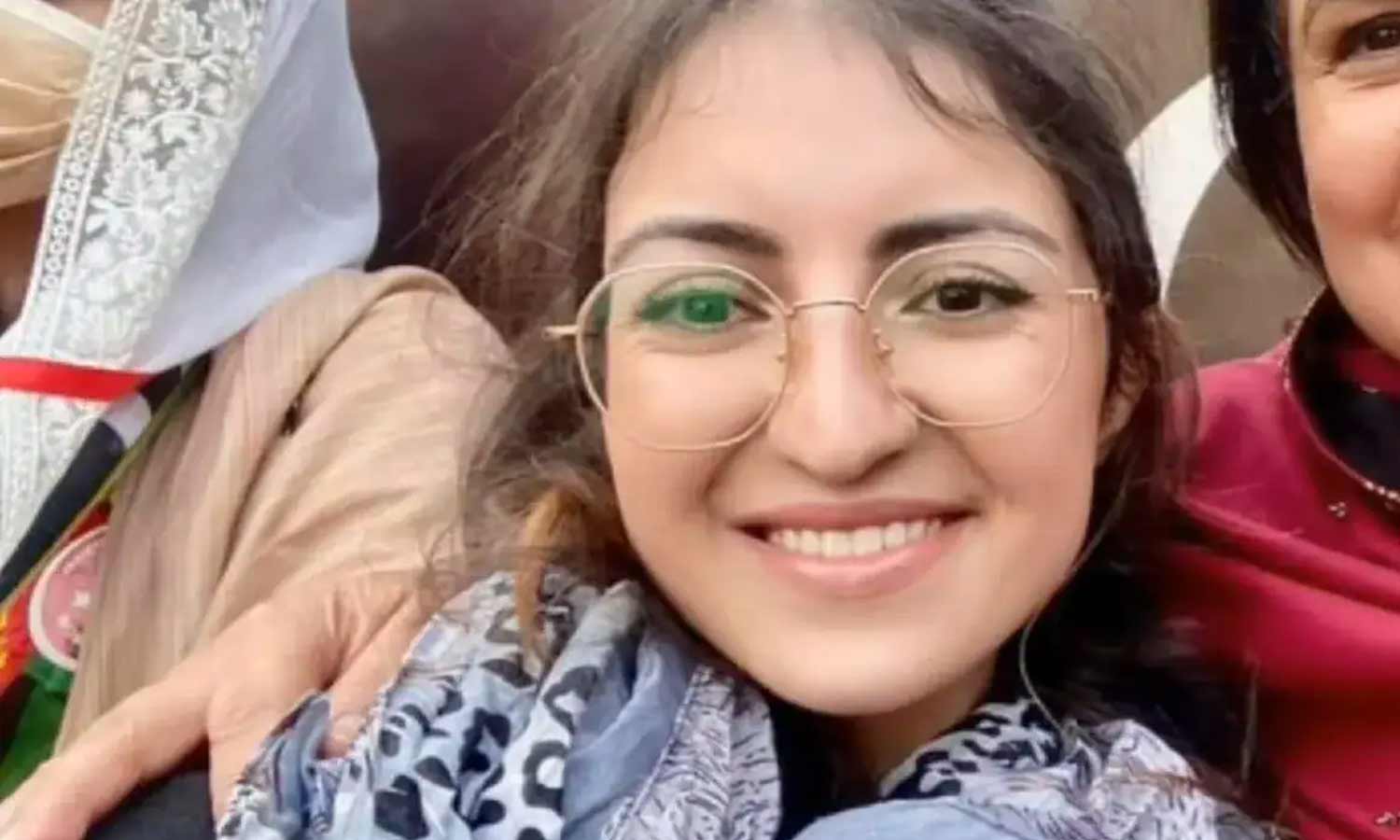 முதல்முறையாக பாகிஸ்தான் தேர்தலில் போட்டியிட இந்து பெண் வேட்பு மனு தாக்கல்