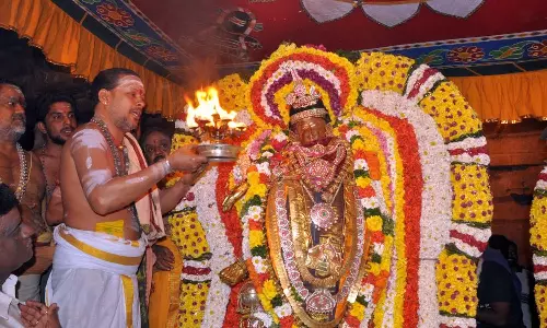 ஆன்மிகம்: இன்றைய முக்கிய நிகழ்வுகள் மற்றும் பஞ்சாங்கம்