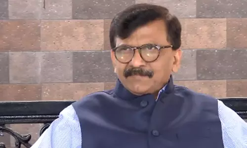 ராவணன் மடியில் அமர்ந்துள்ளார் சஞ்சய் ராவத்: சிவசேனா தலைவர் ஆவேசம்