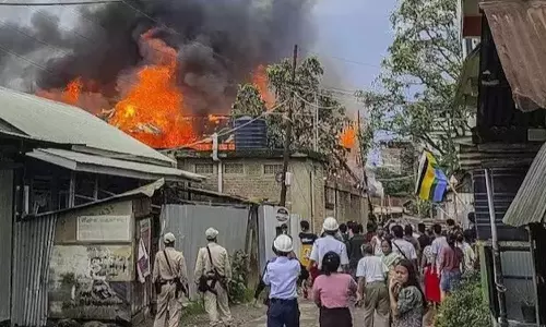 போலீஸ் கமாண்டோ மீது துப்பாக்கி சூடு.. மணிப்பூரில் மீண்டும் கலவரம்