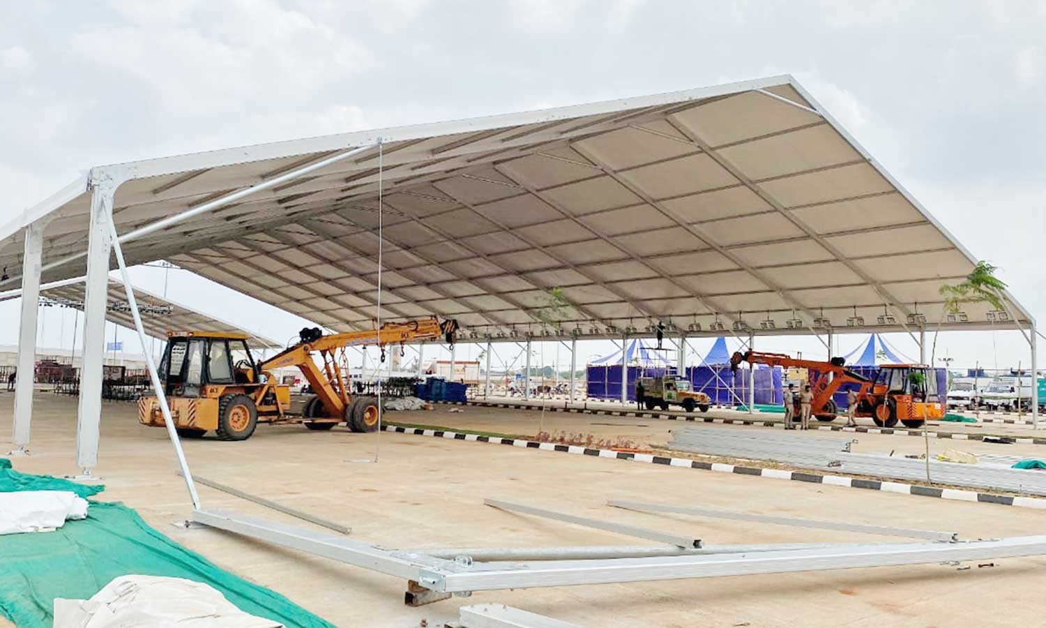 பாரம்பரிய கலை நயத்துடன் கட்டப்பட்ட விமான முனையம்