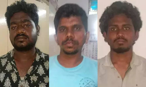 நிதி நிறுவன மேலாளரிடம் ரூ.2 லட்சம் வழிப்பறி: பணியாளர் உள்பட 3 பேர் கைது