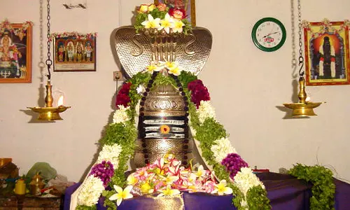 ஆன்மிகம்: இன்றைய முக்கிய நிகழ்வுகள் மற்றும் பஞ்சாங்கம்