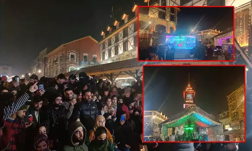 ஸ்ரீநகர் லால் சவுக்கில் இதுவரை இல்லாத அளவில் புத்தாண்டு கொண்டாட்டம்