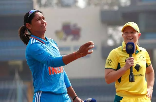 மகளிர் கிரிக்கெட்: இந்தியாவுக்கு எதிராக ஆஸ்திரேலியா பேட்டிங் தேர்வு மகளிர் கிரிக்கெட்: இந்தியாவுக்கு எதிராக ஆஸ்திரேலியா பேட்டிங் தேர்வு