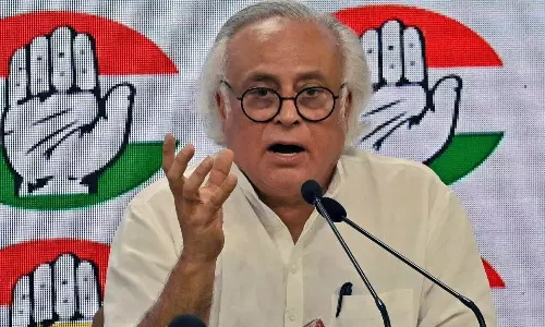 100 நாள் வேலை திட்டத்துக்கு ஆதார் கட்டாயமா?: காங்கிரஸ் கண்டனம்