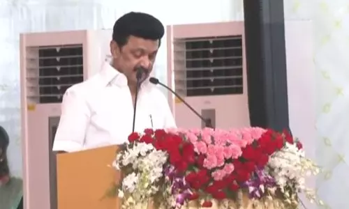 விழா மேடையில் நேருக்கு நேராக பிரதமரிடம் கோரிக்கை விடுத்த முதலமைச்சர் மு.க.ஸ்டாலின்