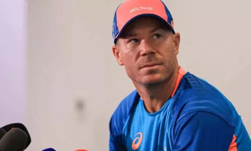 எனது பையை கொடுத்து விடுங்கள்.. உருக்கமாக கோரிக்கை வைத்த வார்னர்