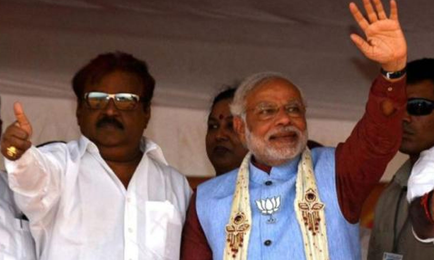 தே.மு.தி.க.-வை வளைத்துப்போட தீவிரம் காட்டும் பா.ஜ.க. - அ.தி.மு.க.!