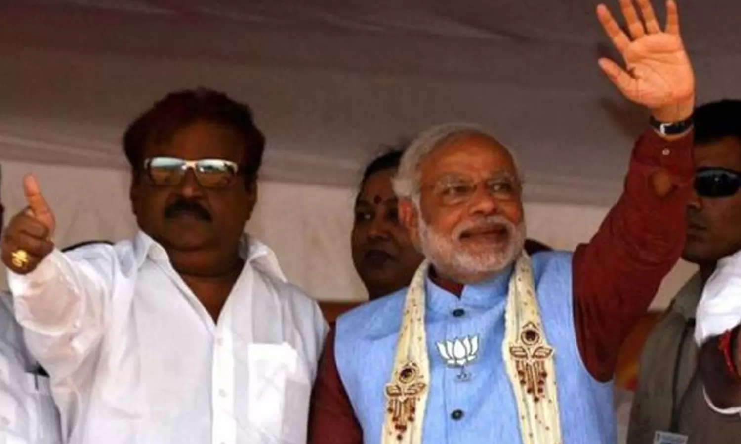 தே.மு.தி.க.-வை வளைத்துப்போட தீவிரம் காட்டும் பா.ஜ.க. - அ.தி.மு.க.!