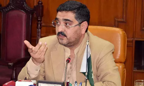 காதல், திருமணம் குறித்து சுவாரஸ்யமாக உரையாடிய பாகிஸ்தான் பிரதமர்